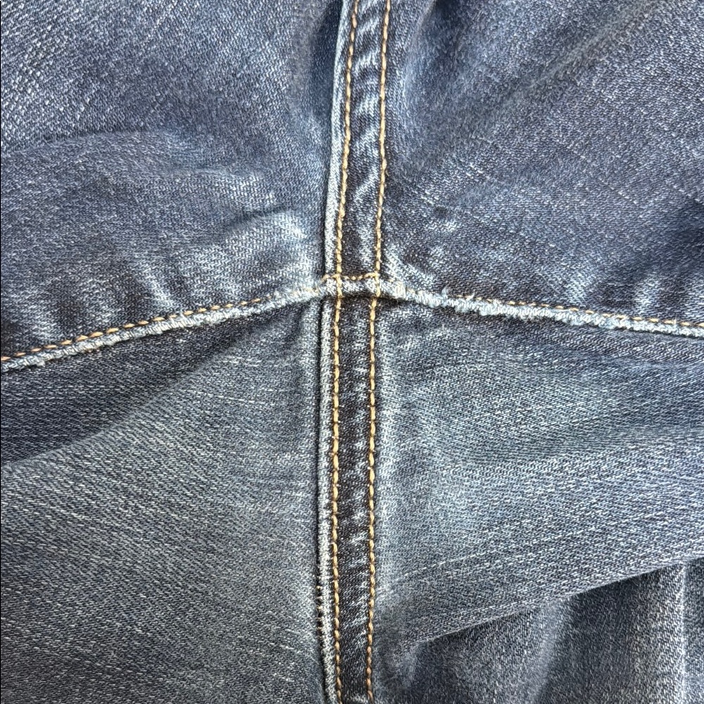 Women’s American Eagle Outfitters Curvy Hi-Rise jegging jeans. Size 4 short. - Picture 12 of 12
